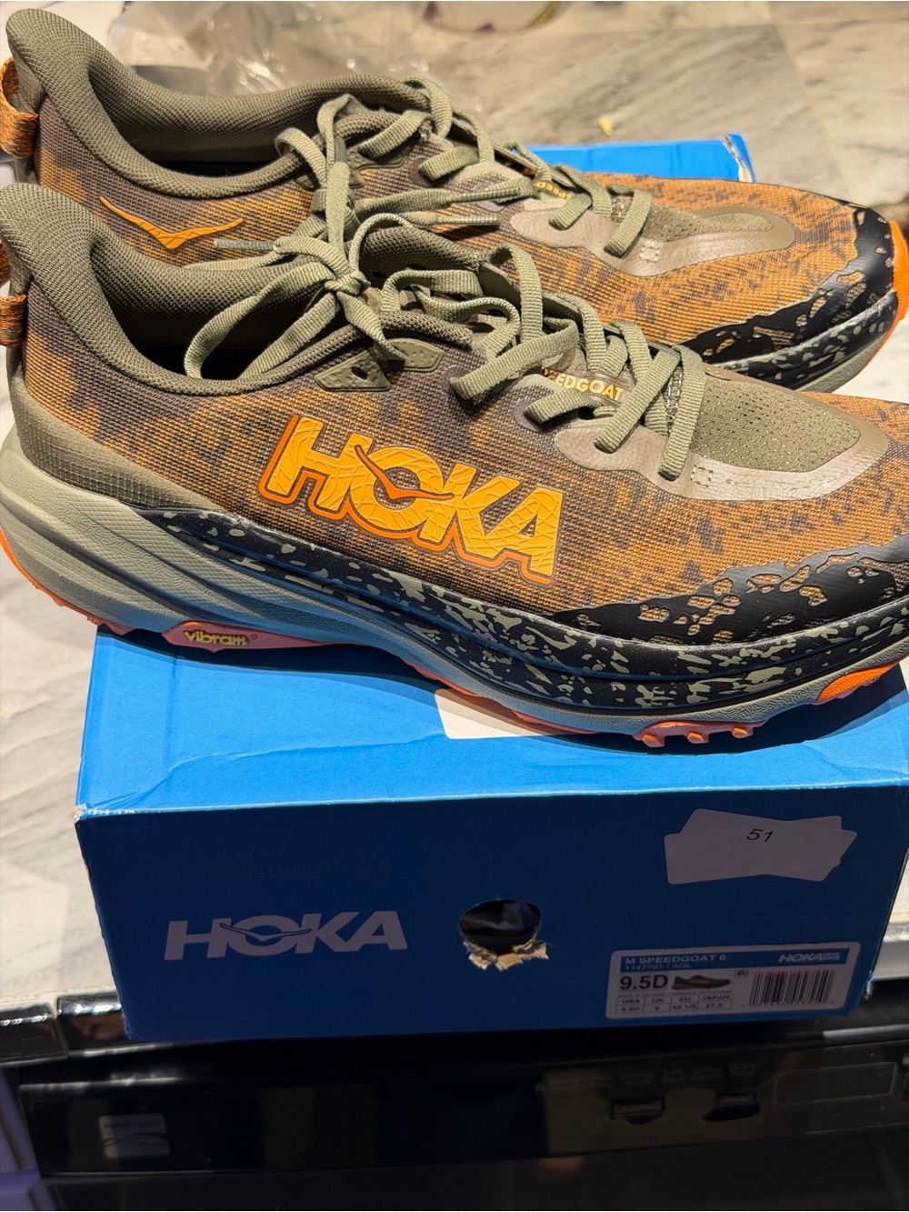 Hoka Men's Trail Runners in Olive Green and Orange 9.5 d - Picture 4 of 9